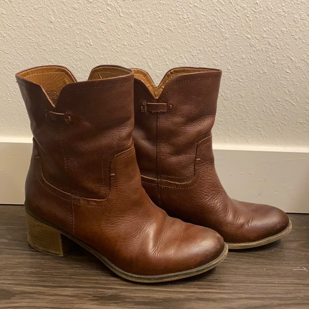 Brown leather heeled boots